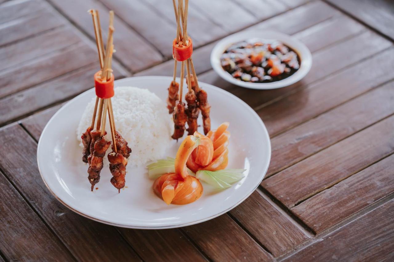 Nirvana Hotel Resort เตเตบาตู ภายนอก รูปภาพ