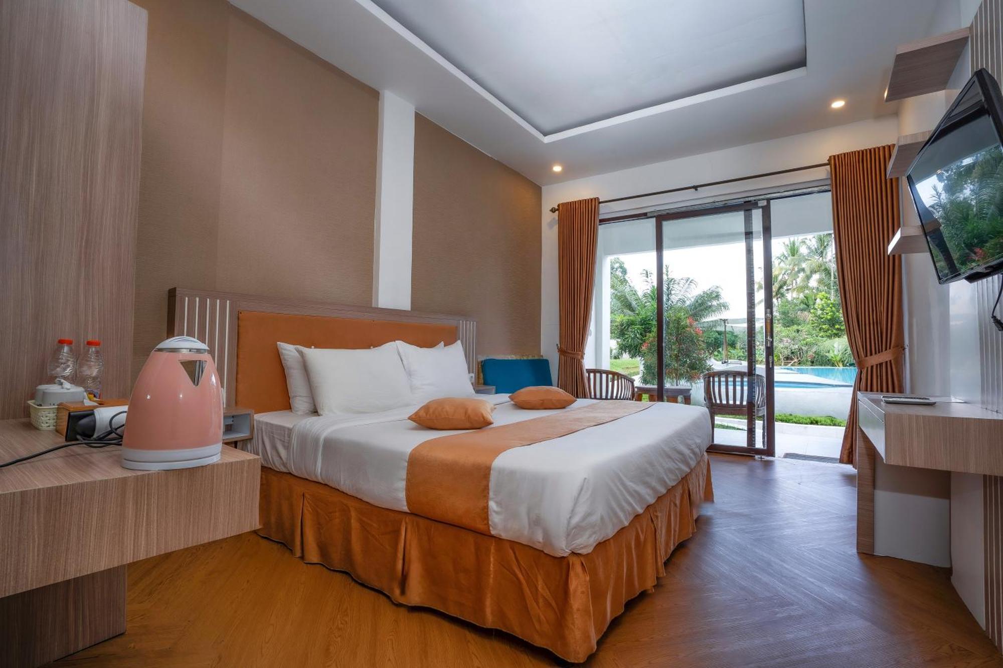 Nirvana Hotel Resort เตเตบาตู ภายนอก รูปภาพ